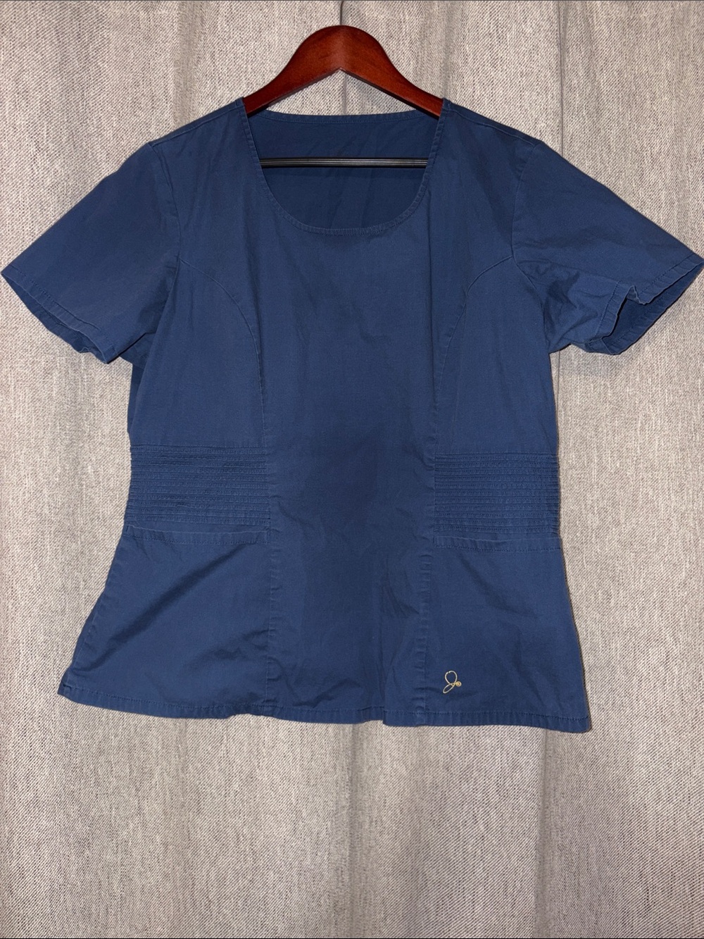 Jaanuu estate Navy blue pintuck Scoop-Neck Scrub Top legacy style j96017